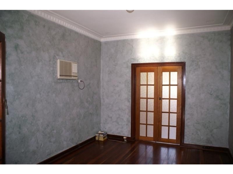 22 Boundary Road, St James WA 6102