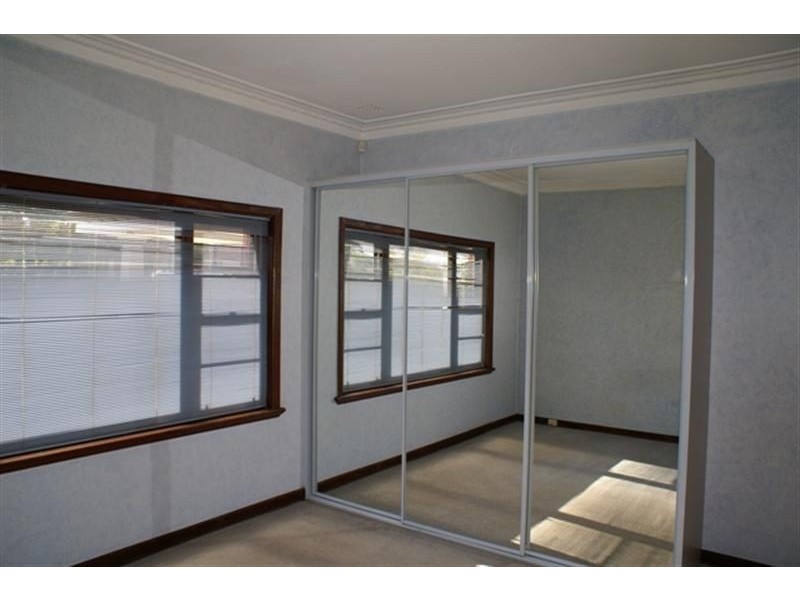 22 Boundary Road, St James WA 6102