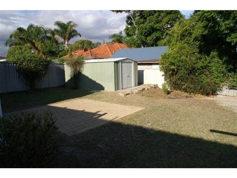 22 Boundary Road, St James WA 6102