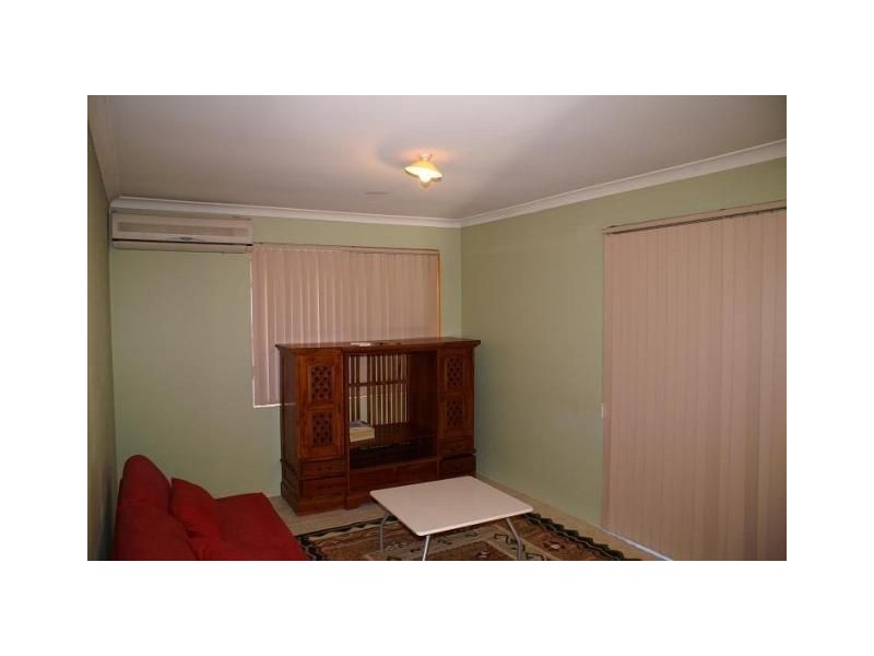 1/19 Warwick St, St James WA 6102