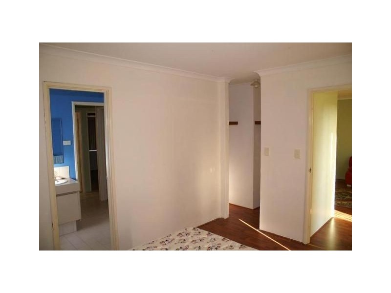 1/19 Warwick St, St James WA 6102