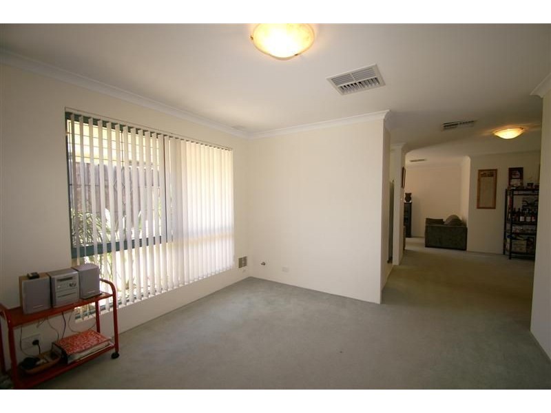 3/15 Duke St, Bentley WA 6102