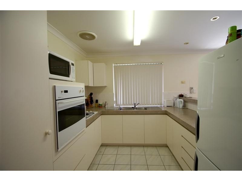 3/15 Duke St, Bentley WA 6102