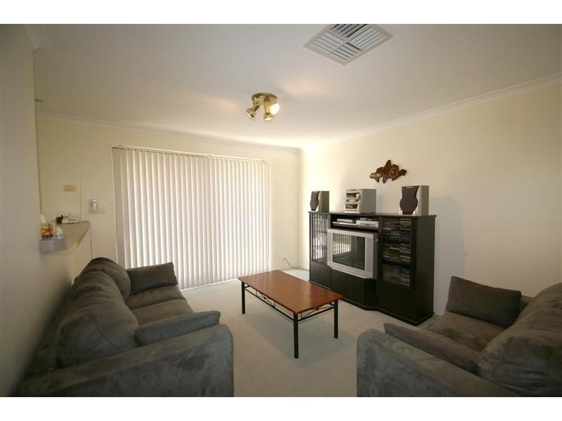 3/15 Duke St, Bentley WA 6102