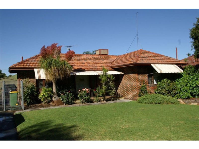 294 Keymer Street, Cloverdale WA 6105