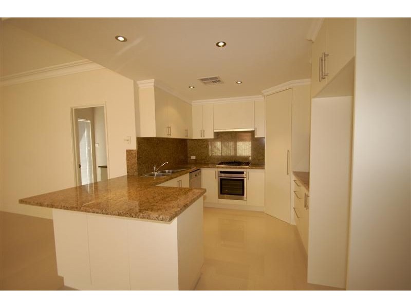 7b Geddes St, Victoria Park WA 6100