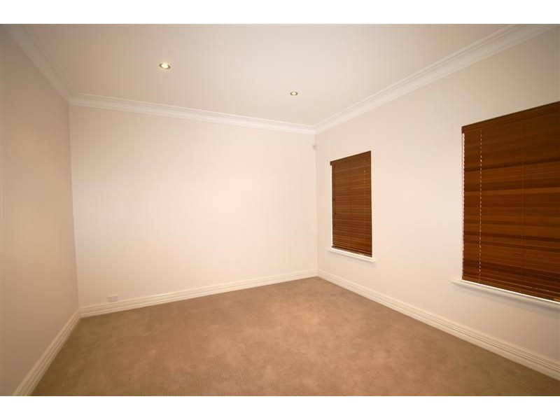 7b Geddes St, Victoria Park WA 6100