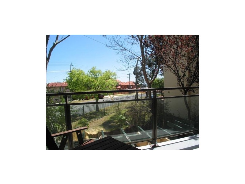 12/21 Leonard St, Victoria Park WA 6100