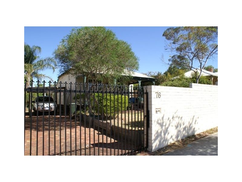 76 Kent St, Victoria Park WA 6100