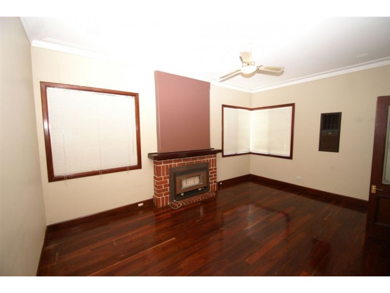 129 Fitzroy Road, Rivervale WA 6103