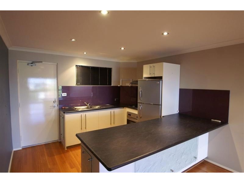 9/8 King George Street, Victoria Park WA 6100