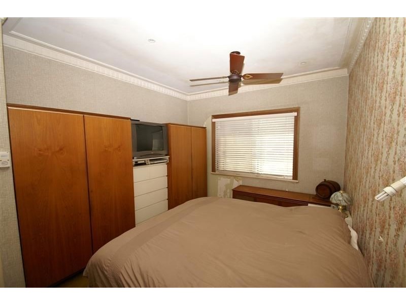 26 Sleight Street, St James WA 6102