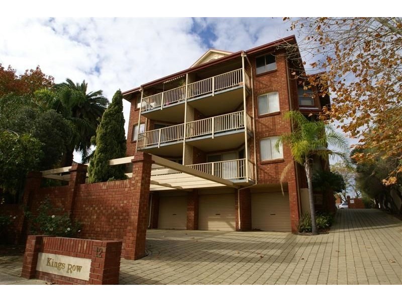 1/12 King George Street, Victoria Park WA 6100