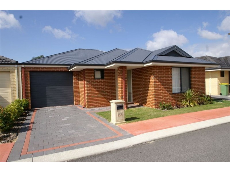 23/11 Hazlett Way, Canning Vale WA 6155