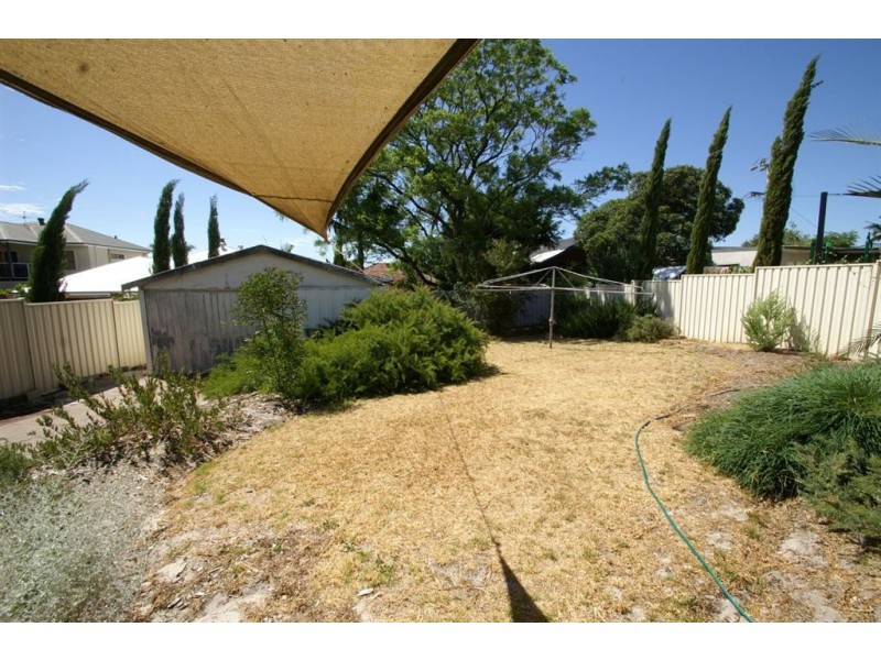 44 Boundary Road, St James WA 6102