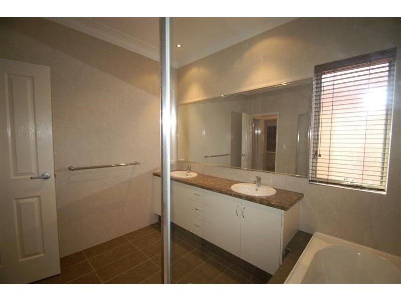 B/7 Geddes Street, Victoria Park WA 6100