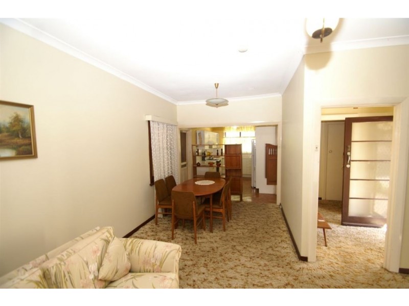 10 Page Avenue, Bentley WA 6102