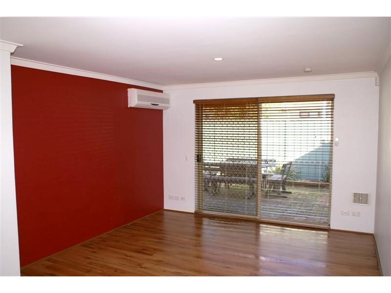 26/35 Winnacott Street, Willagee WA 6156