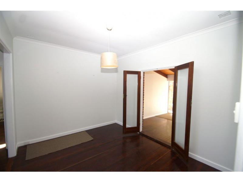 4 Bone Street, St James WA 6102