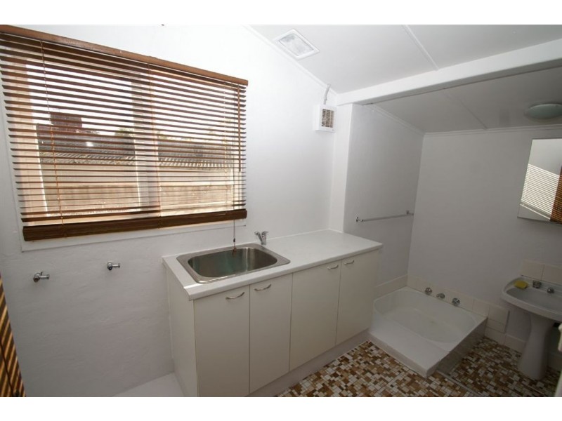 4 Bone Street, St James WA 6102