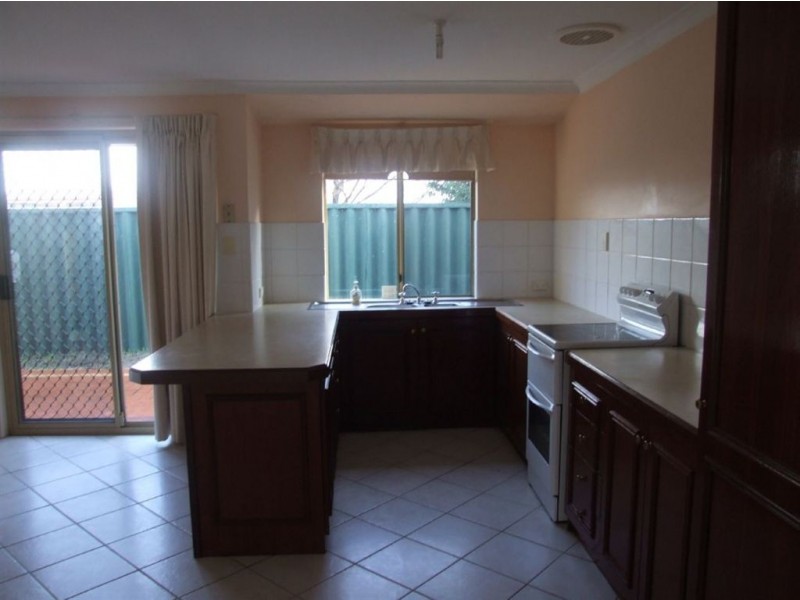 4/1a Isobel Street, Bentley WA 6102