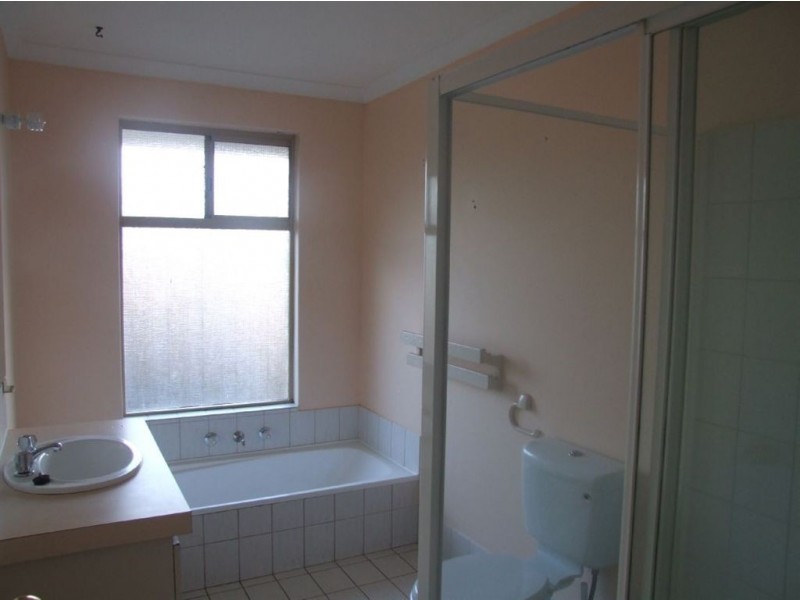 4/1a Isobel Street, Bentley WA 6102