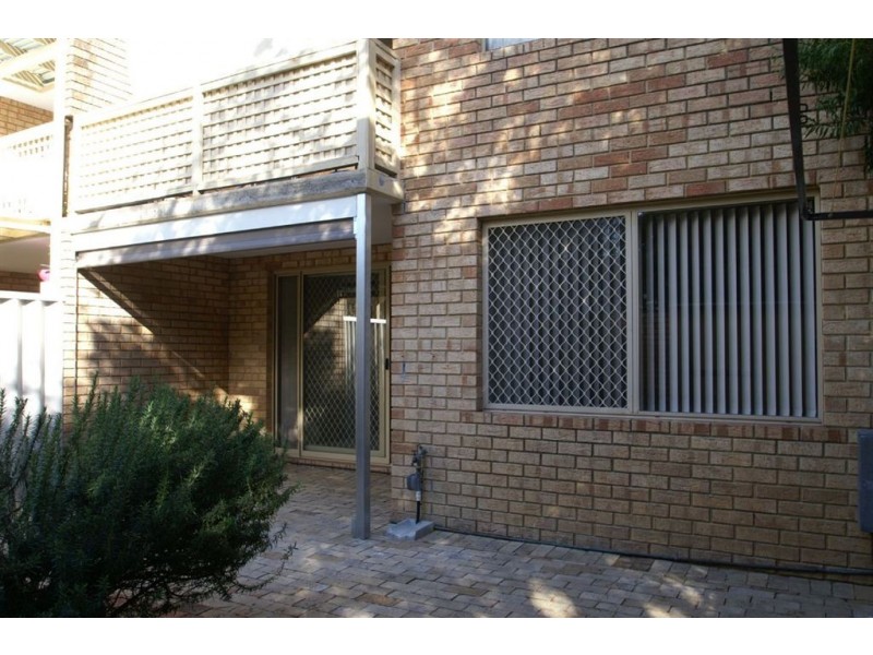 1/2 Mitchell Street, Bentley WA 6102