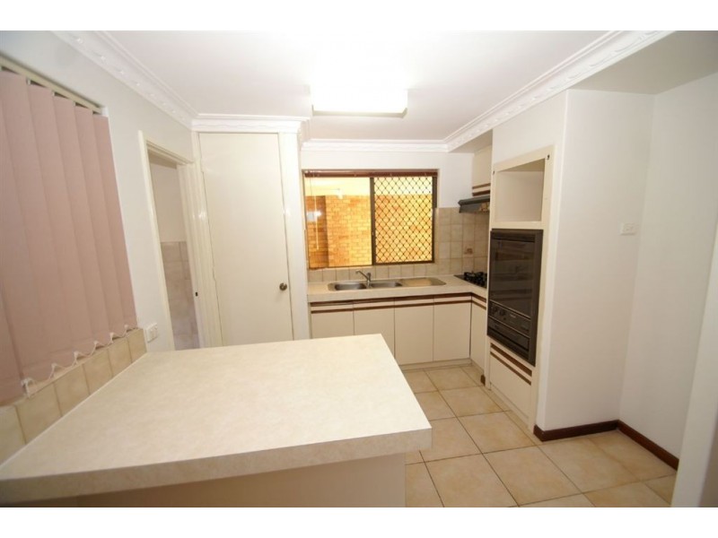 2/16 Jupiter Street, Carlisle WA 6101