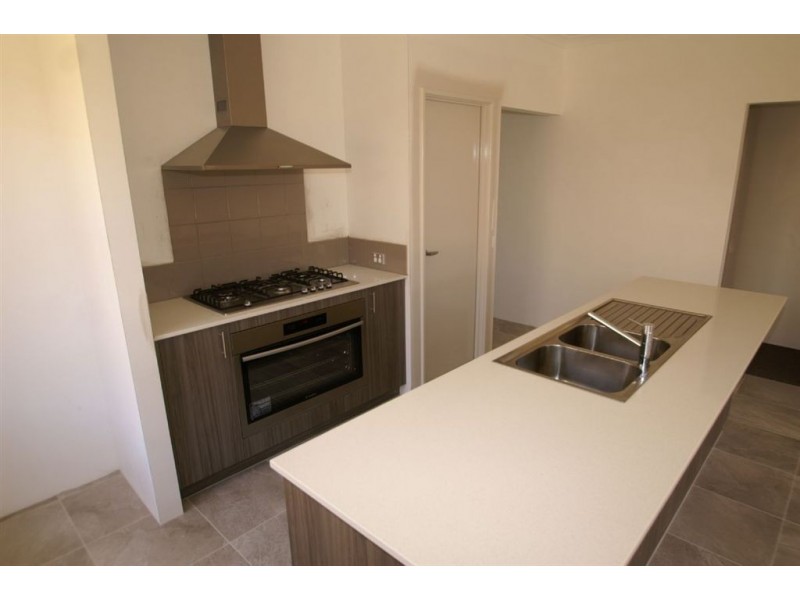 11 Bonarda Way, Caversham WA 6055