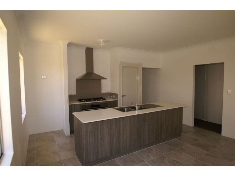 11 Bonarda Way, Caversham WA 6055