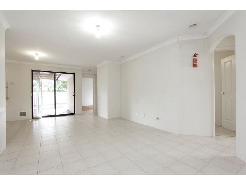 9 Henderson Avenue, Redcliffe WA 6104