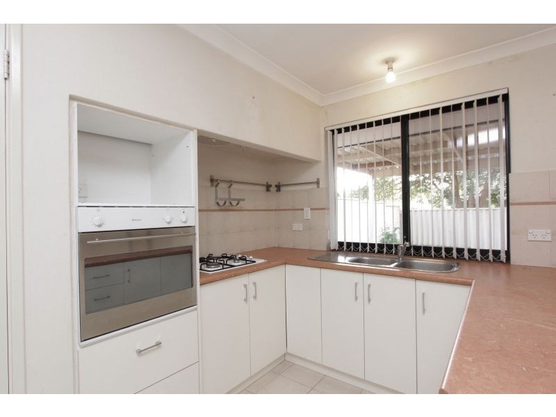 9 Henderson Avenue, Redcliffe WA 6104