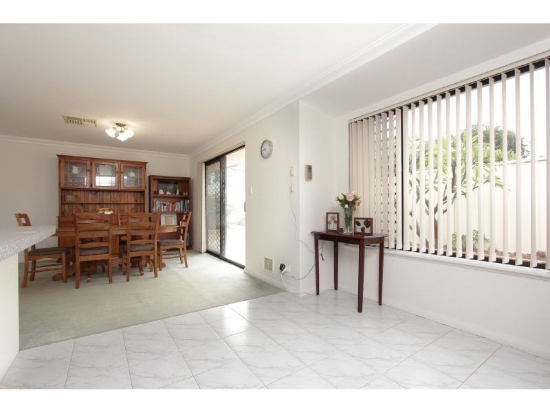 3/16 Wyndham Street, St James WA 6102