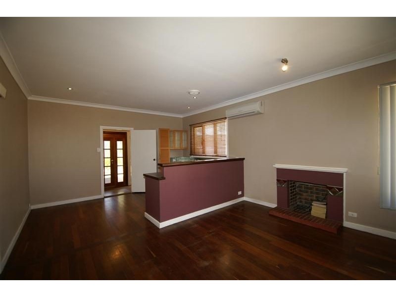 1 Bowkett St, Redcliffe WA 6104