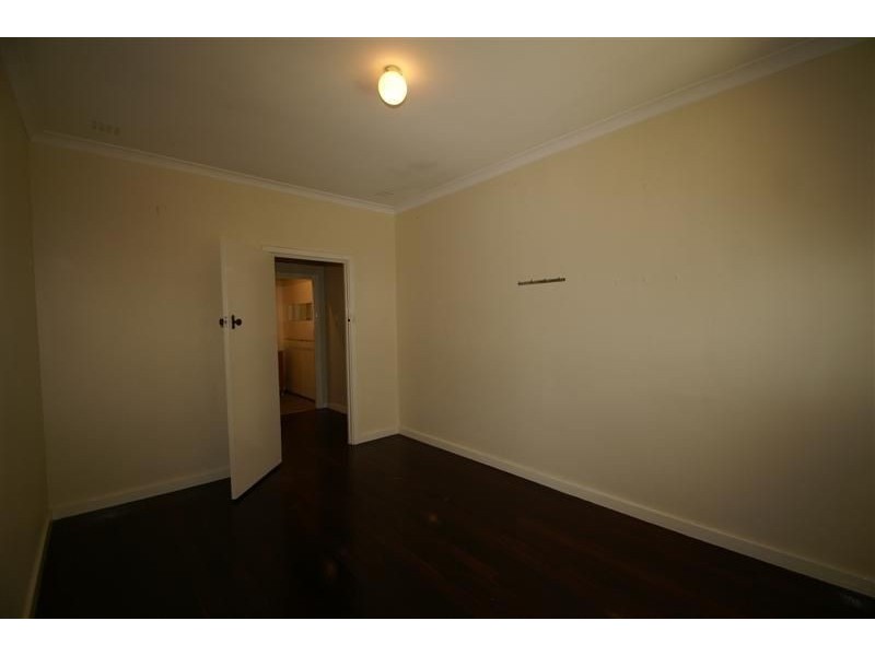 1 Bowkett St, Redcliffe WA 6104