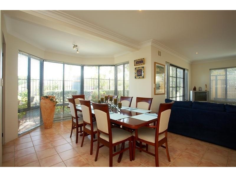 7b Forster Ave, Lathlain WA 6100