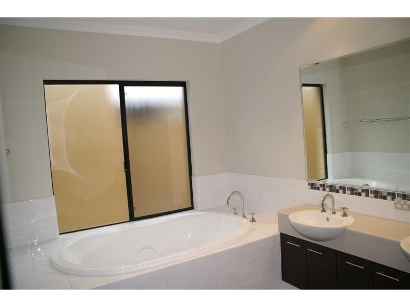 14 Devenish St, East Victoria Park WA 6101