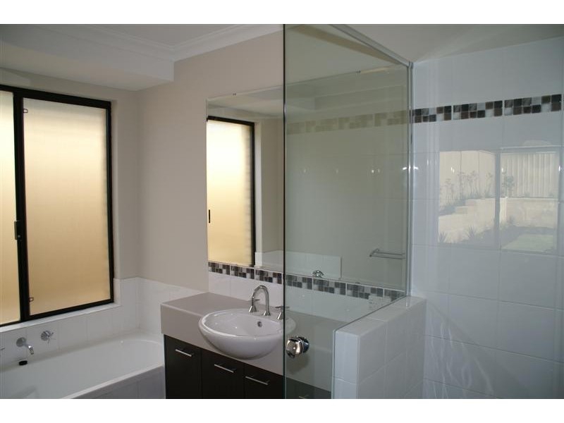 14 Devenish St, East Victoria Park WA 6101