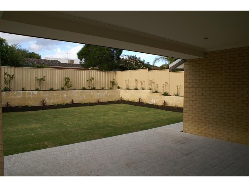 14 Devenish St, East Victoria Park WA 6101