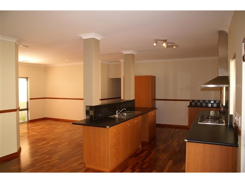 141b Planet St, Carlisle WA 6101
