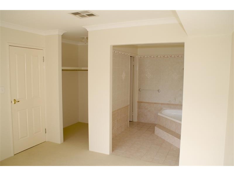 141b Planet St, Carlisle WA 6101