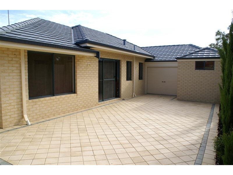 141b Planet St, Carlisle WA 6101
