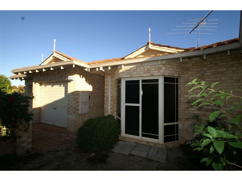 2/43 Pitt Street, St James WA 6102