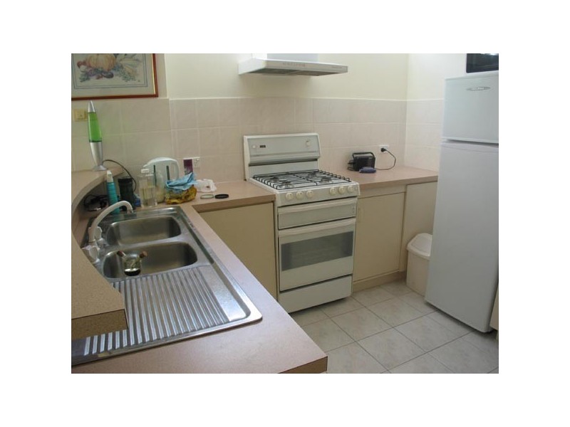 1/27 King George Street, Victoria Park WA 6100