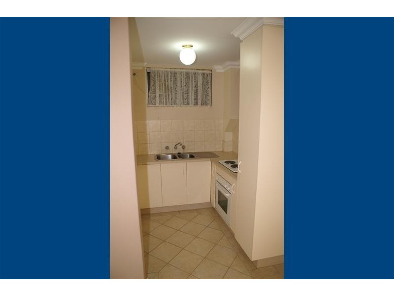4/45 Leonard St, Victoria Park WA 6100