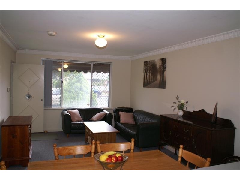 7 Galaxy Way, Carlisle WA 6101