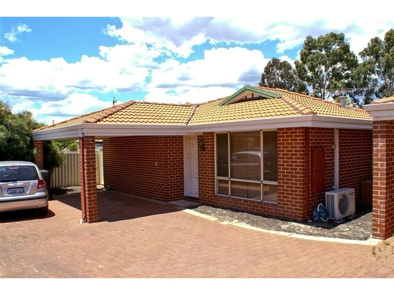 3/10 Norman St, St James WA 6102