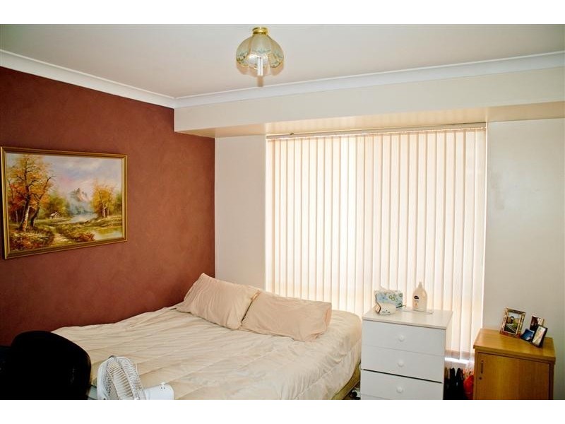 3/10 Norman St, St James WA 6102