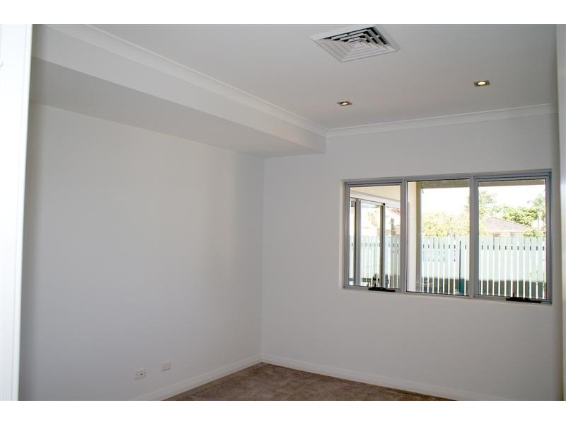 5a Swansea St, East Victoria Park WA 6101