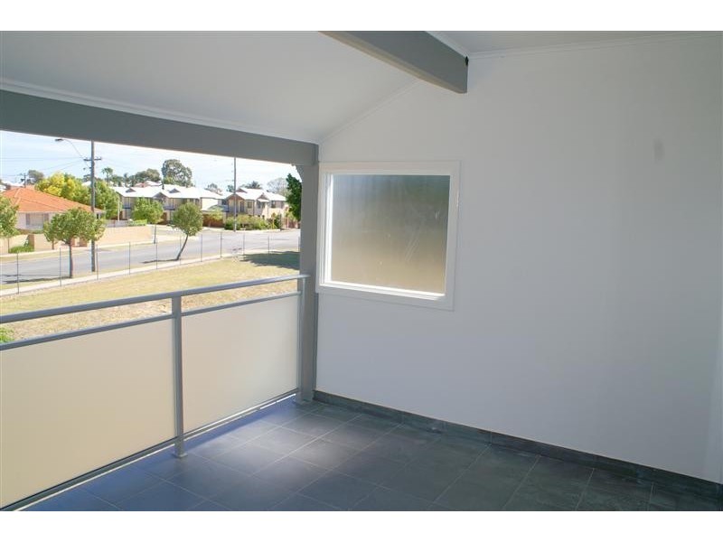 5a Swansea St, East Victoria Park WA 6101